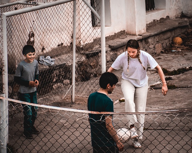 須站出來 須站出來